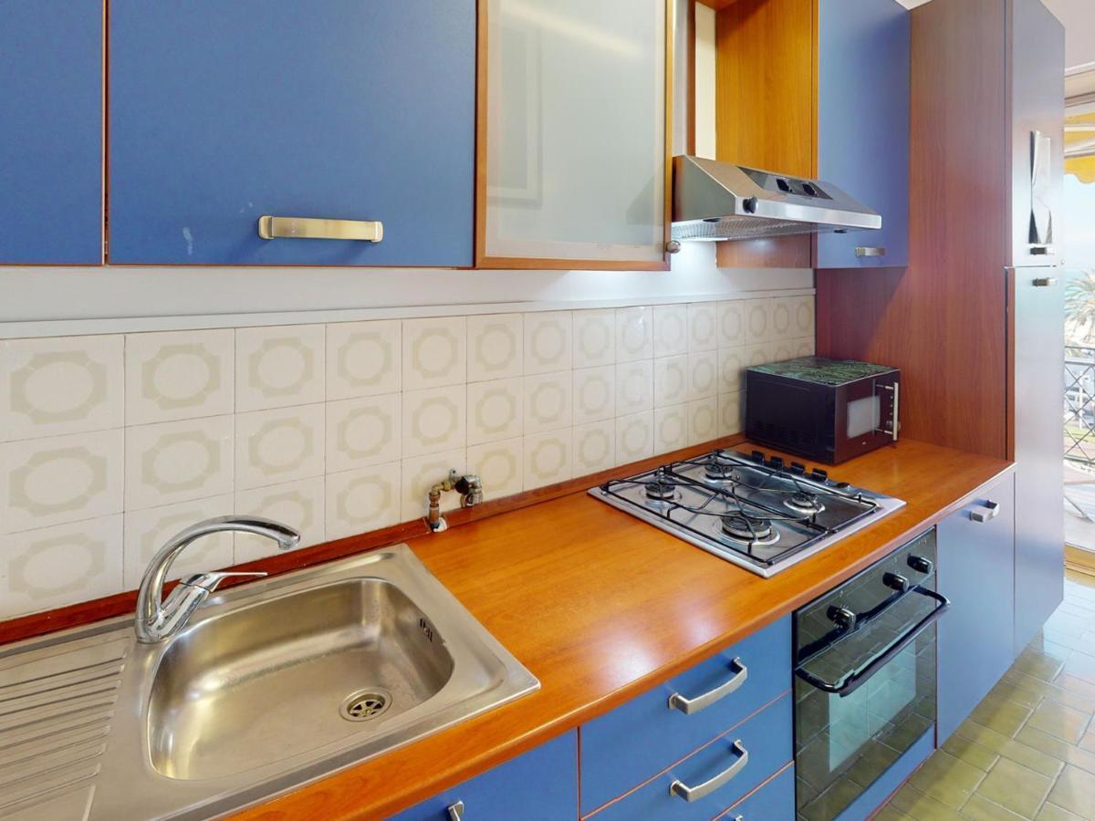 Studio Climatise Avec Terrasse Face Mer A Menton - Fr-1-196-208 Екстериор снимка